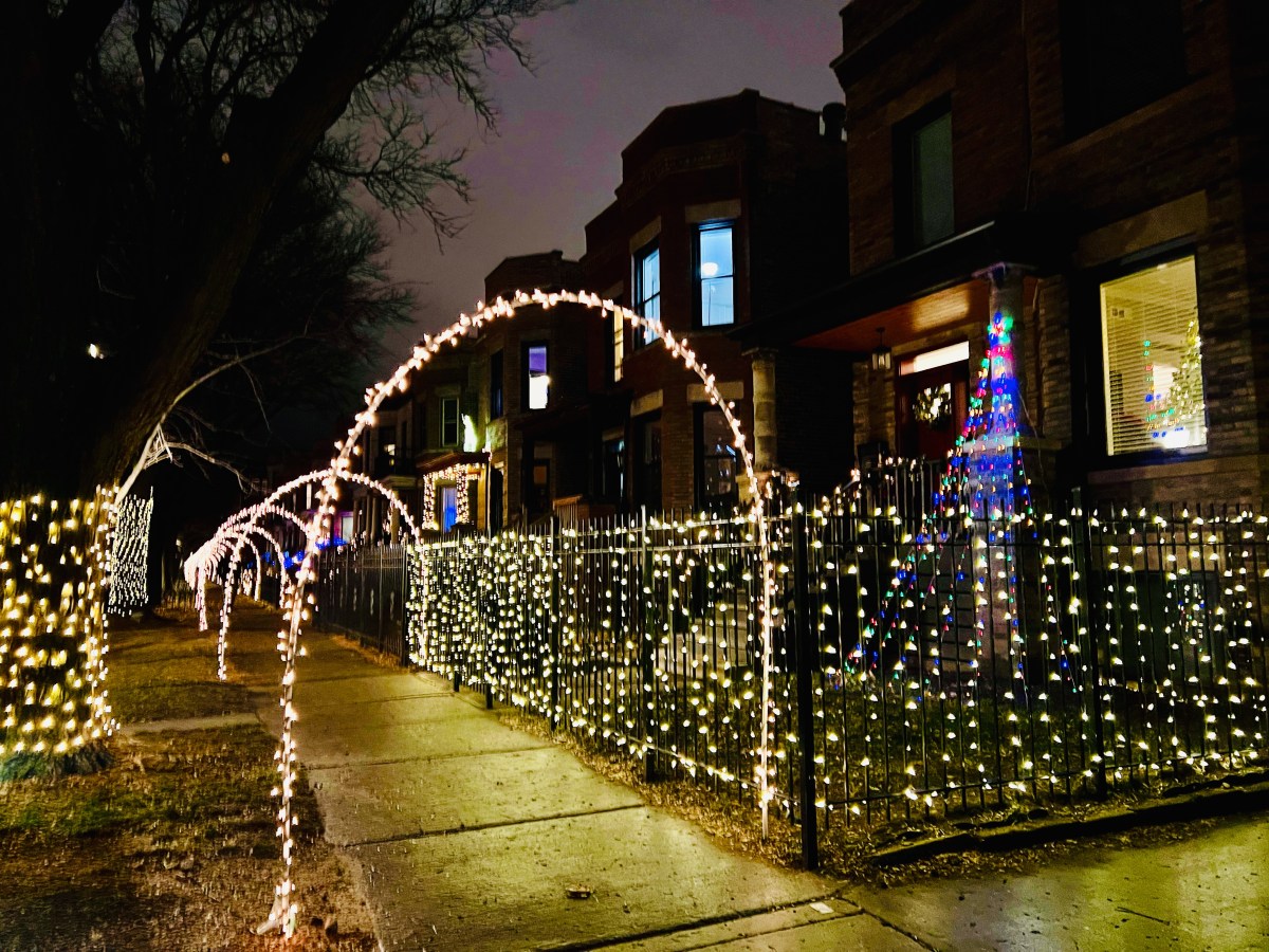 The most festive street in Chicago: Southport Corridor’s Newport&nbsp;Avenue